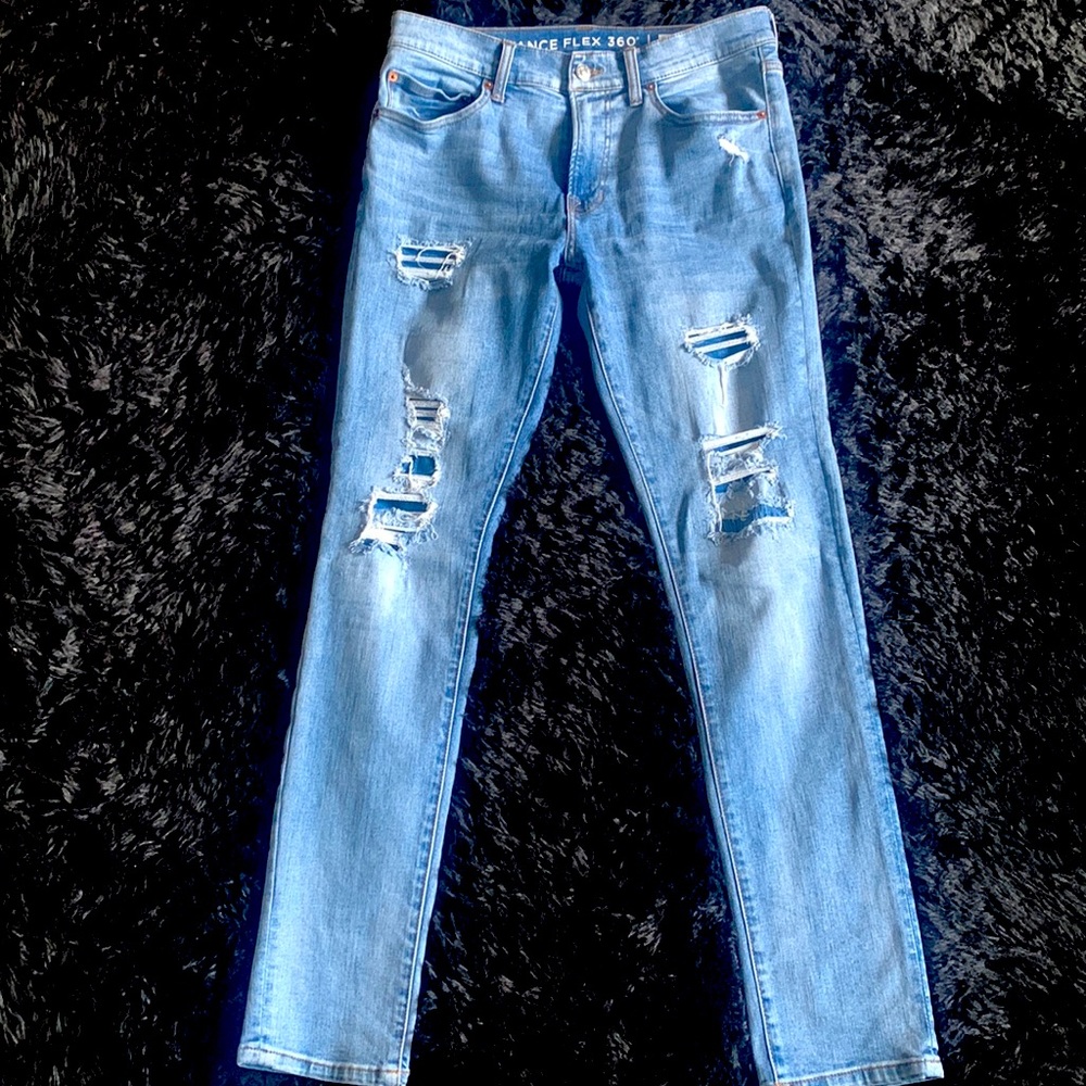 ARIZONA JEAN CO SKINNY RIPPED BLUE JEANS 32 / 32
